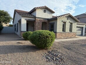 19741 E Reins Rd in Queen Creek, AZ - Building Photo - Building Photo