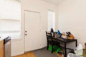 508 W Deming Pl, Unit 1N in Chicago, IL - Building Photo - Building Photo