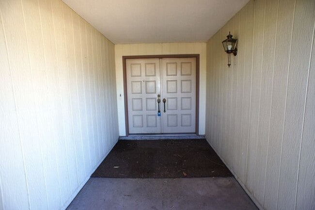 2920 N La Chiquita Ave in Tucson, AZ - Building Photo - Building Photo