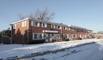 1210-1218 N Boxwood Dr in Mount Prospect, IL - Building Photo