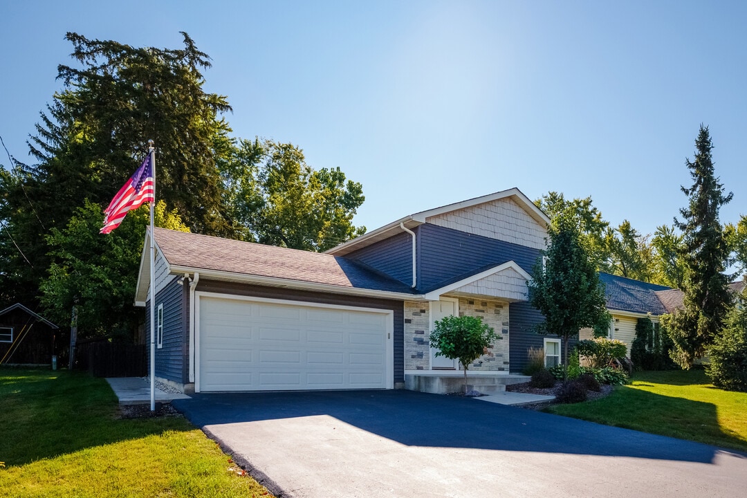 6019 248th Ave in Salem, WI - Building Photo