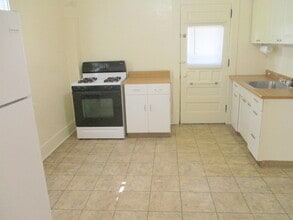 1411 Beaver Rd, Unit 2nd Floor Left in Ambridge, PA - Building Photo - Building Photo