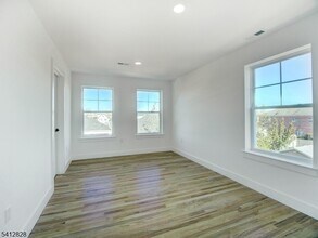 429 Niles St in Elizabeth, NJ - Building Photo - Building Photo