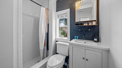 720 W Woodlawn Ave in Tampa, FL - Building Photo - Building Photo