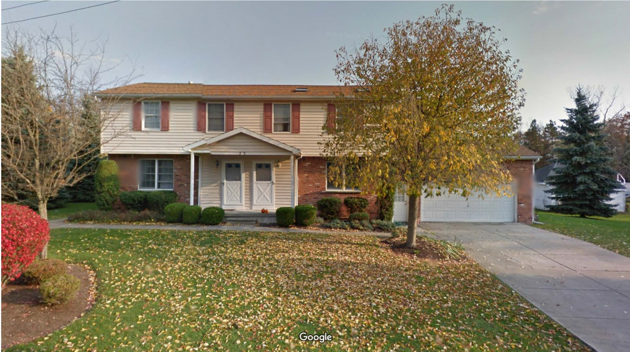 25 Winspear Rd, Unit Apt 1 in West Seneca, NY - Foto de edificio