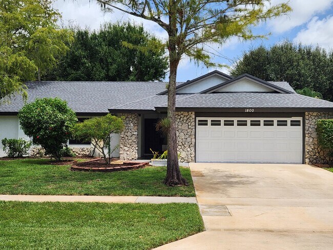 property at 1800 Primrose Ln