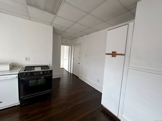 4 5th Ave in Danbury, CT - Building Photo - Building Photo