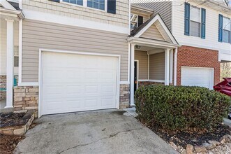 4963 Vireo Dr in Flowery Branch, GA - Building Photo - Building Photo