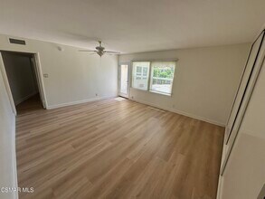 22319 MacFarlane Dr in Los Angeles, CA - Building Photo - Building Photo