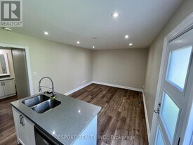 36 Spry Ave in Clarington, ON - Building Photo