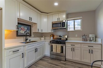 1649 Crestview Ave, Unit 1 in San Bernardino, CA - Building Photo - Building Photo