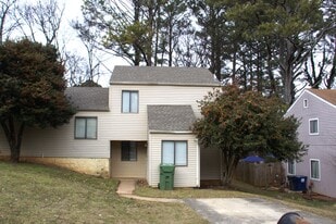 2714 Clayton Dr NW in Huntsville, AL - Building Photo