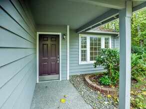 20810 23rd Ave SE in Bothell, WA - Building Photo - Building Photo