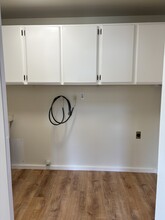 2589 14th St in North Bend, OR - Foto de edificio - Building Photo