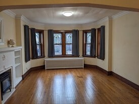 1833 Gunderson Ave, Unit #1 in Berwyn, IL - Building Photo