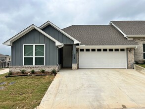 Aria Village in Whitehouse, TX - Building Photo - Interior Photo