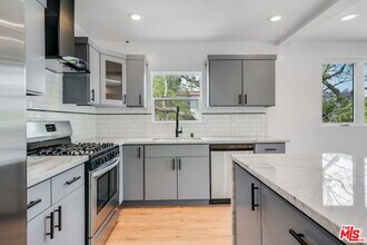 1433 S Crescent Heights Blvd in Los Angeles, CA - Building Photo - Building Photo