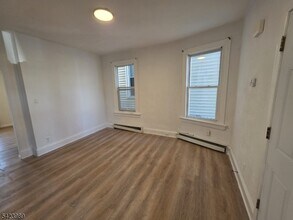 18 Michigan Ave in Paterson, NJ - Building Photo - Building Photo