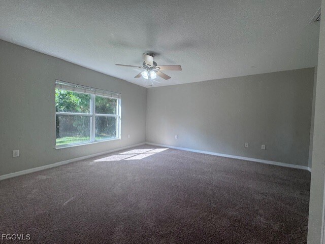 2805 15th St SW in Lehigh Acres, FL - Foto de edificio