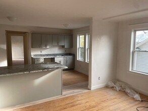 154 Lovell St in Worcester, MA - Building Photo - Building Photo