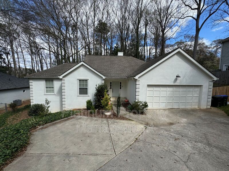 340 Roswell Farms Rd in Roswell, GA - Building Photo