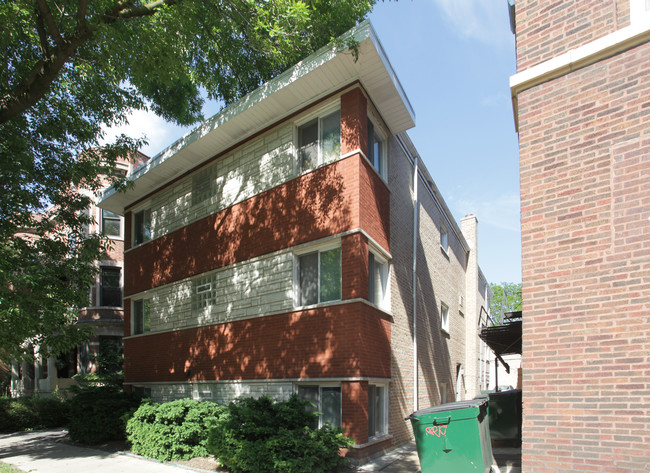 5653 S Blackstone Ave in Chicago, IL - Building Photo - Building Photo