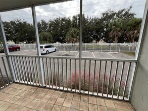 2740 Coconut Bay Ln, Unit 316 in Sarasota, FL - Foto de edificio - Building Photo