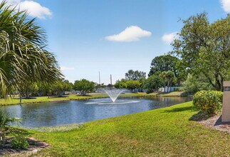 1650 SE Green Acres Cir in Port St. Lucie, FL - Building Photo - Building Photo