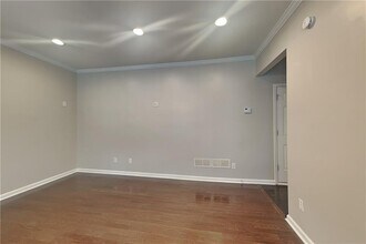 5404 Oxford Chase Way in Dunwoody, GA - Building Photo - Building Photo