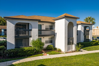 Riverside Villas in New Port Richey, FL - Building Photo - Building Photo