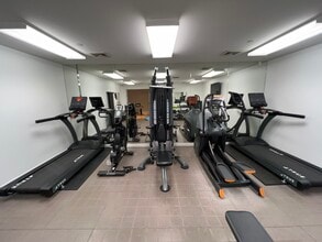National at 888 6th Ave Furnished Apartments in New York, NY - Foto de edificio - Building Photo