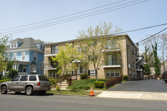 611 Asbury Ave in Asbury Park, NJ - Building Photo - Building Photo