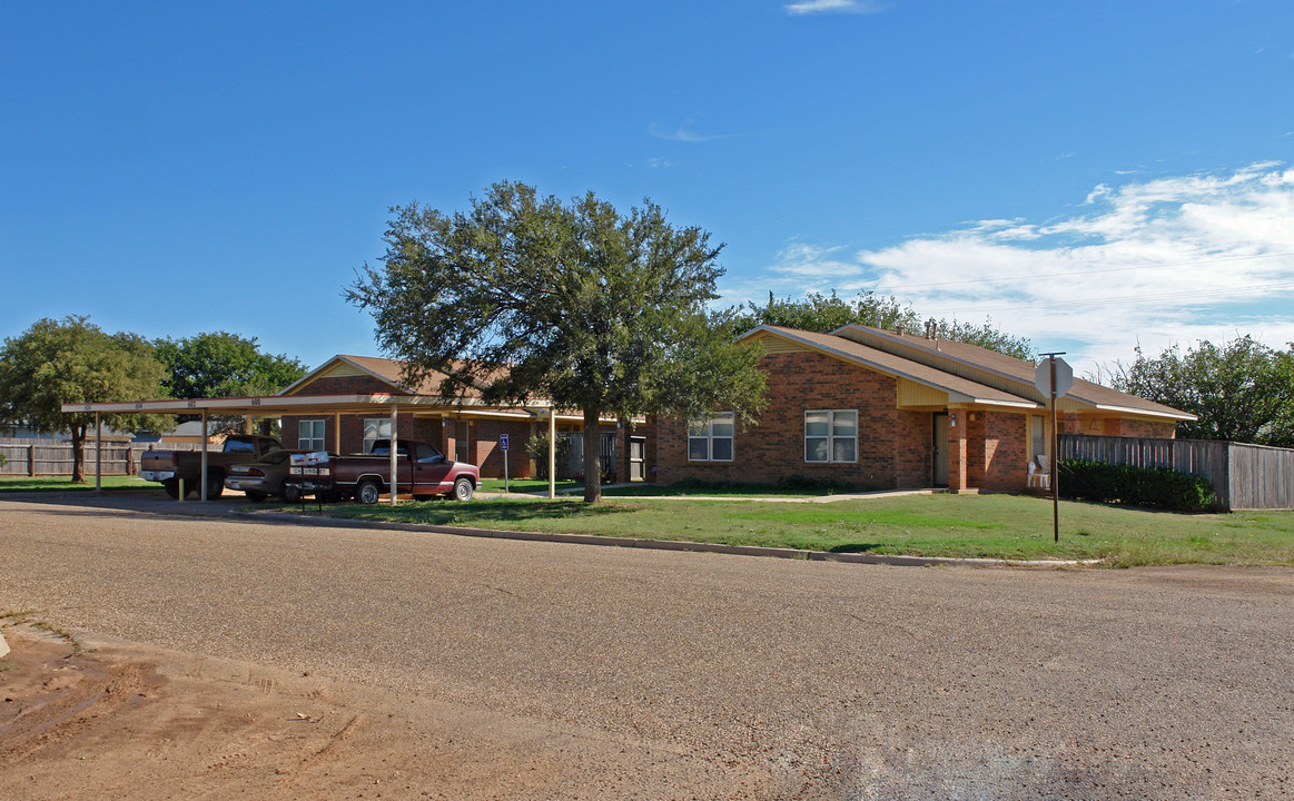 1503 6th St in Ralls, TX - Foto de edificio