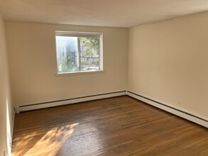 88 Gardner St, Unit 3B in Boston, MA - Building Photo - Building Photo