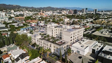 Silhouette Apartments in Los Angeles, CA - Building Photo - Building Photo