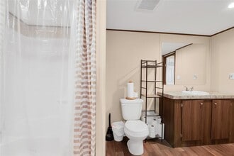 1007 Keswick Rd in Wilmer, TX - Building Photo - Building Photo