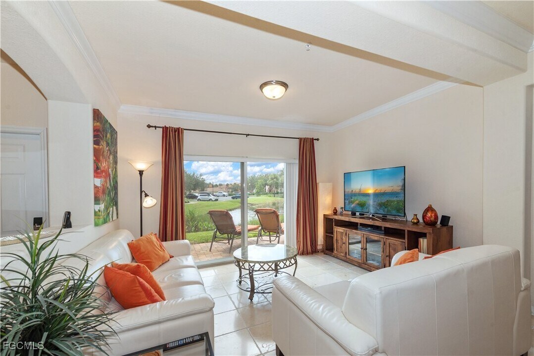 13170 Bella Casa Cir in Ft. Myers, FL - Building Photo