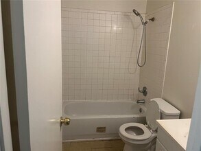 2622 SW 31st Pl in Gainesville, FL - Building Photo - Building Photo