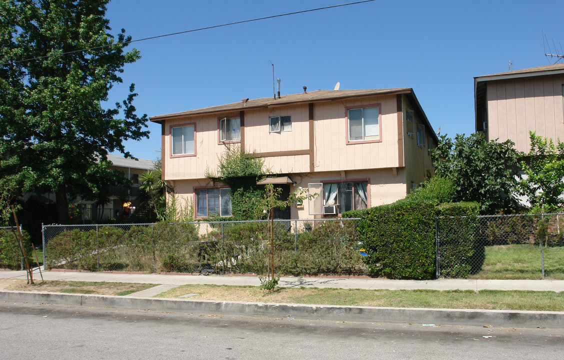 7041 Fulton Ave in North Hollywood, CA - Building Photo