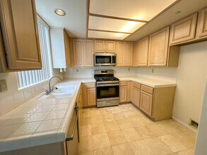 427 W Doran St in Glendale, CA - Building Photo - Building Photo