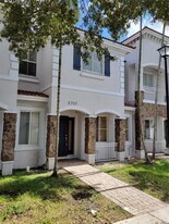 2707 SW 82nd Ave in Miramar, FL - Building Photo