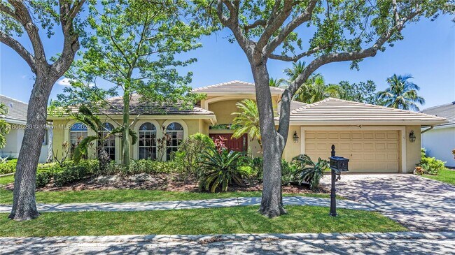 property at 3815 Oak Ridge Cir