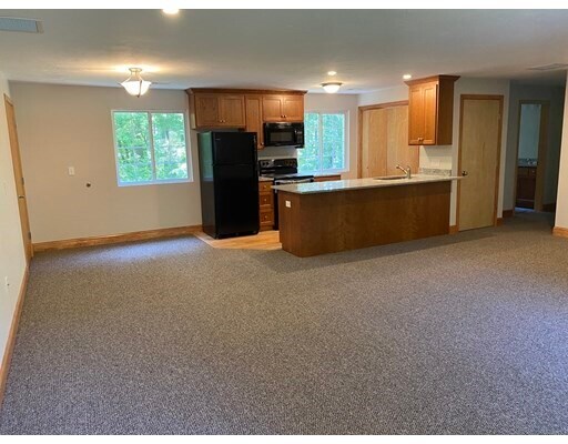 5 Breakneck Hill Rd-Unit -2 in Southborough, MA - Building Photo