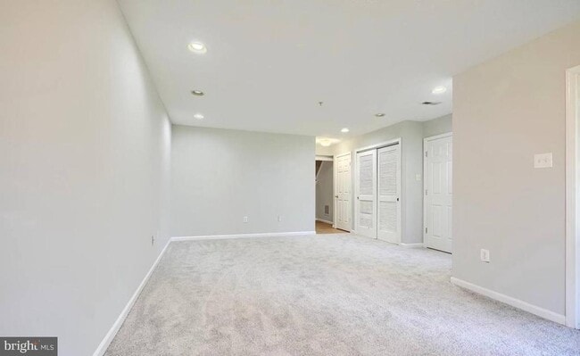 property at 9863 Decatur Rd