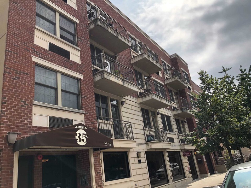 25-19 35th St-Unit -4B in Queens, NY - Foto de edificio