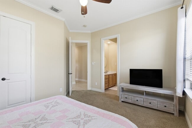 property at 914 Quintana Roo Pl