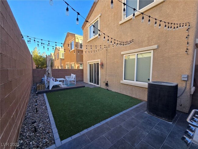 9538 Van Halen Ln in Las Vegas, NV - Foto de edificio - Building Photo
