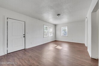 3173 3rd St Cir S in Jacksonville, FL - Building Photo - Building Photo