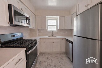 673 Ashford St, Unit 2 in Brooklyn, NY - Foto de edificio - Building Photo