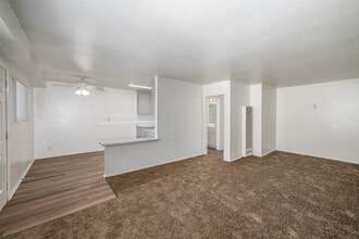Summit Place Apartments in Ontario, CA - Building Photo - Interior Photo